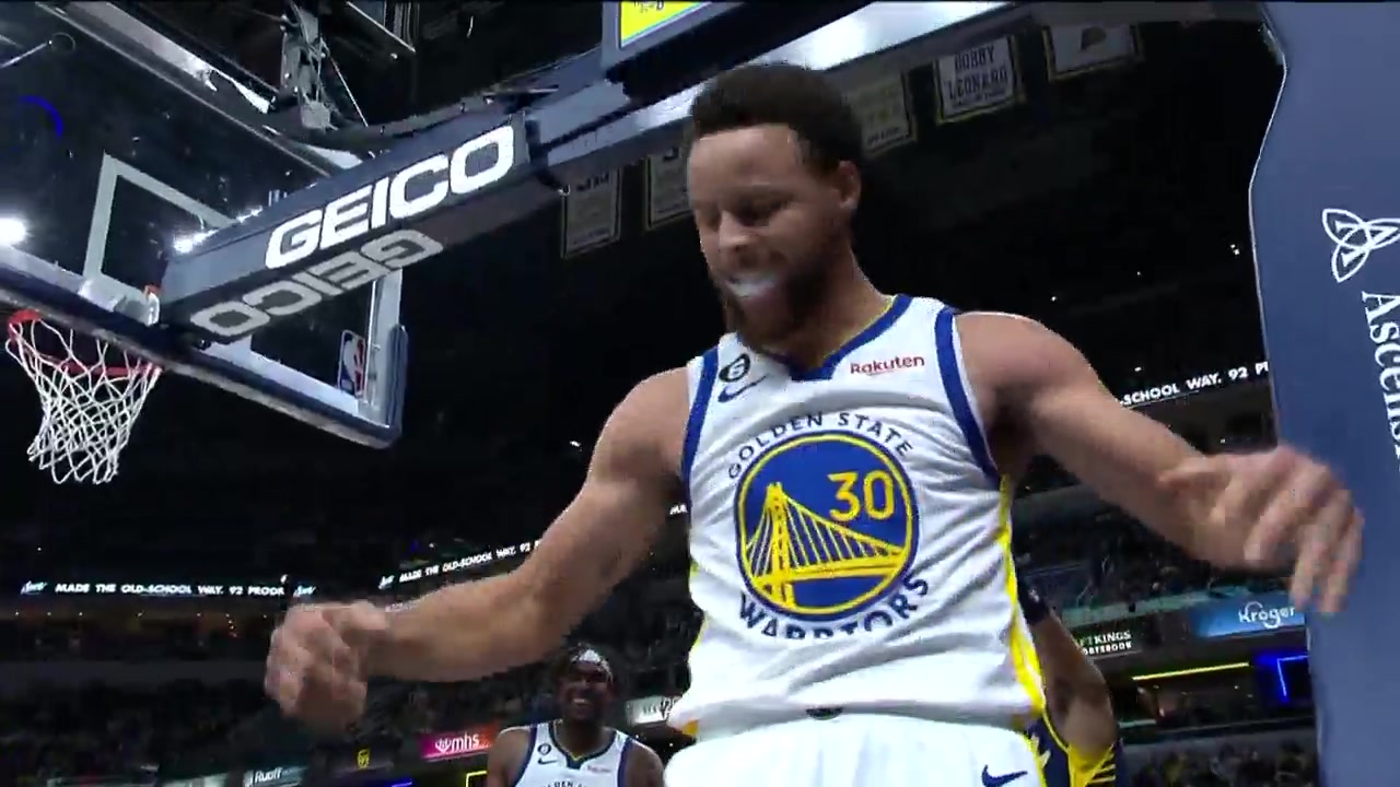 大秀肌肉！